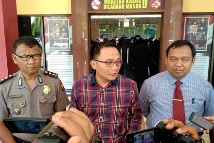 Hukum