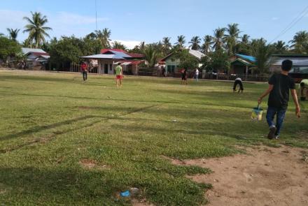 Masyarakat Laksanakan Gotong Royong