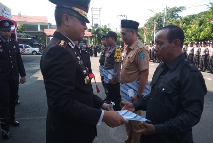 Hukum