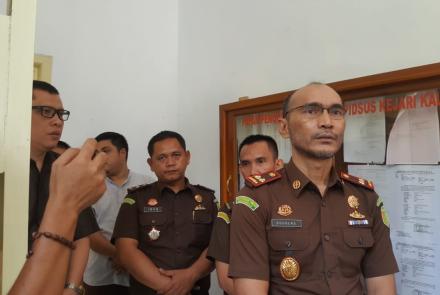 Hukum
