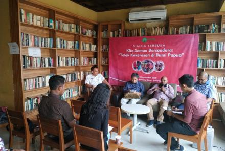 Diskusi Publik Yayasan Ahimsa Indonesia