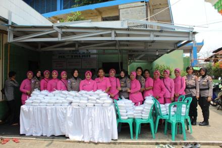 Hukum