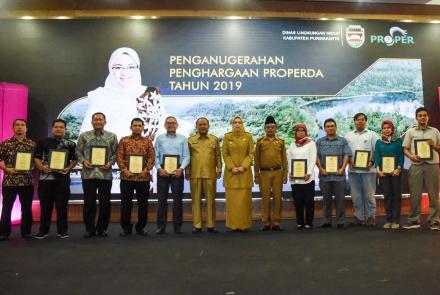 Bupati Purwakarta Anne Ratna Mustika