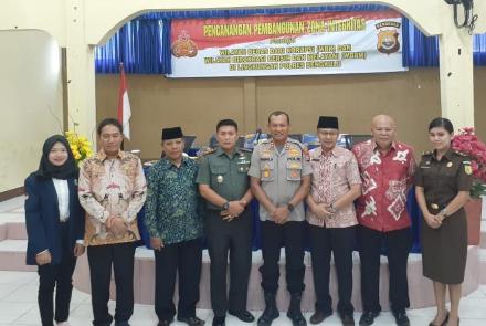 Hukum