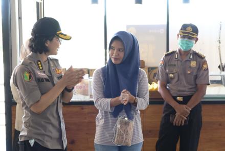 Hukum