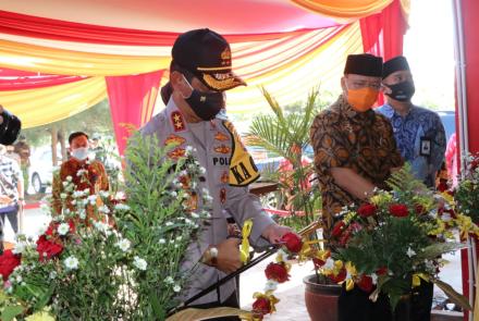 Hukum
