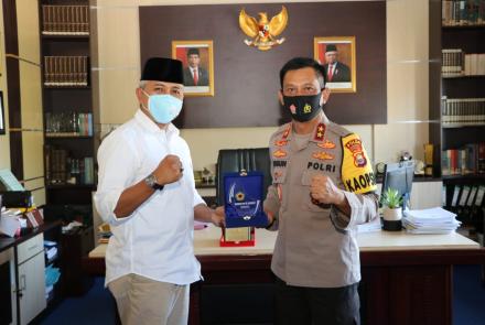 Hukum