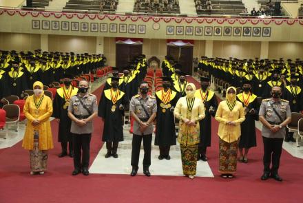 Hukum