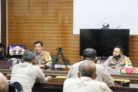 Hukum