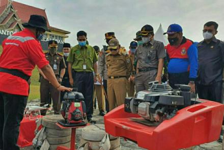 Pemkab Pelalawan Gelar Apel Siaga Pengecekan Peralatan dan Personel Siaga Darurat Penanggulangan Bencana Karhutla