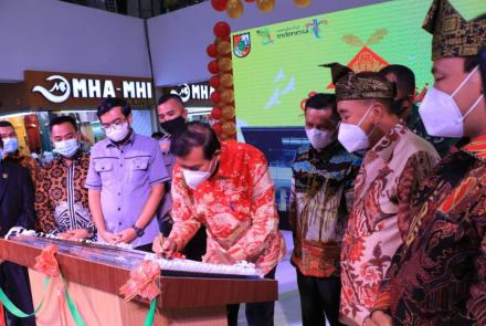 Walikota Pekanbaru Resmikan STC Sebagai Pusat Perdagangan di Riau