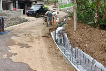 Drainase Dusun Gaten Mulai Nampak 