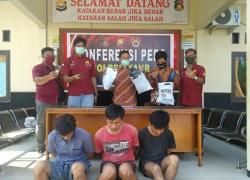 Hukum